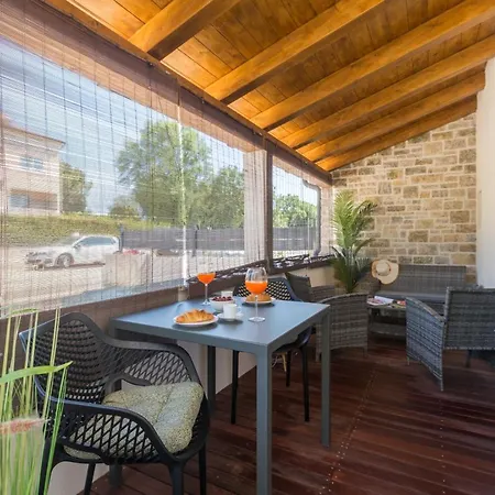 Apartman Radovan 1 *